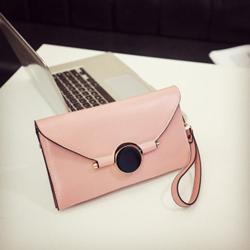 The Evelyn Clutch